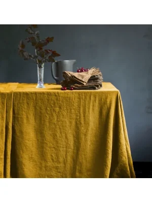 Aranżacja stołu z lnem Lovely Linen w kolorze Honey