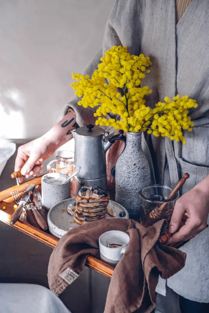 Inspiracyjna aranżacja z lnem Lovely Linen w kolorze Chocolate