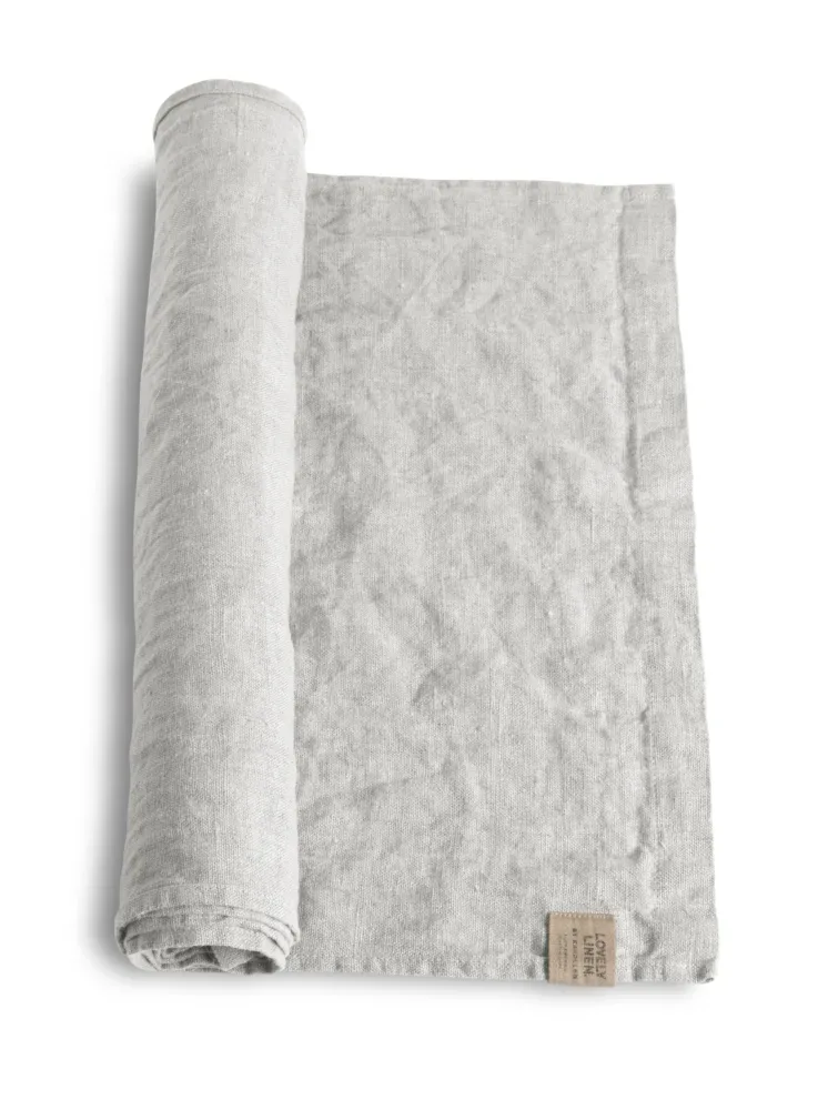Bieżnik LOVELY Light Grey – zdjęcie produktowe Bieżnik lniany LOVELY Light Grey – zdjęcie produktowe