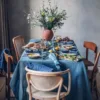 1333.jpg Obrus CLASSIC Pigeon Blue w aranżacji stołu